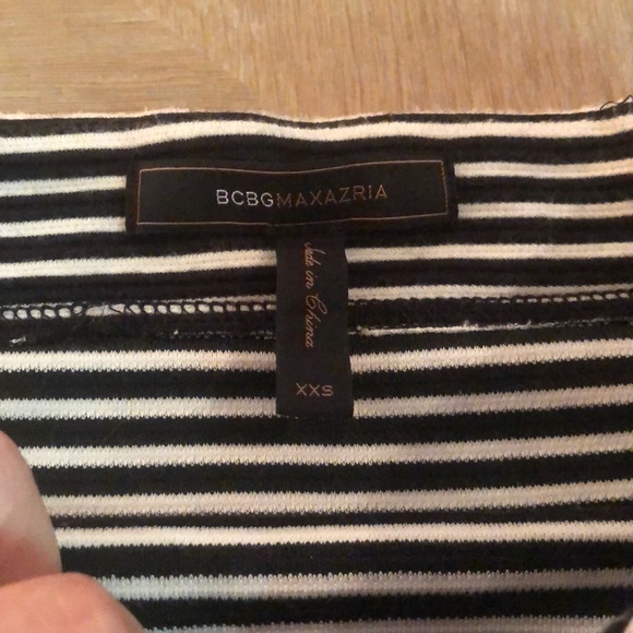 BCBG Max azria skirt. - Picture 3 of 3